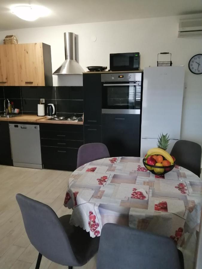 Apartman Grgic Makarska Bagian luar foto